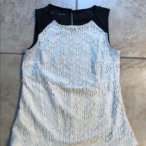 Sleeveless lace top. Size small